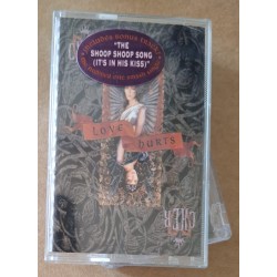 Cher ‎– Love Hurts (Cassette)